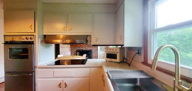 5 Maple Avenue, Atkinson, NH 03811