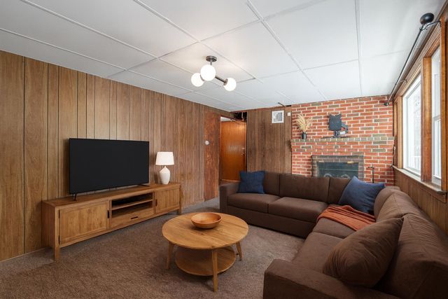 5 Maple Avenue, Atkinson, NH 03811