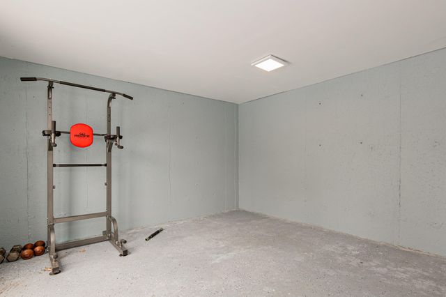 5 Maple Avenue, Atkinson, NH 03811