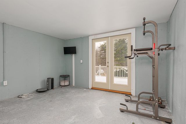 5 Maple Avenue, Atkinson, NH 03811