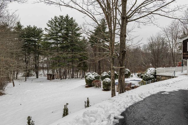 5 Maple Avenue, Atkinson, NH 03811