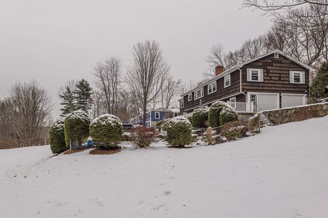 5 Maple Avenue, Atkinson, NH 03811