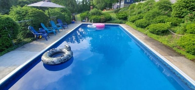 5 Maple Avenue, Atkinson, NH 03811