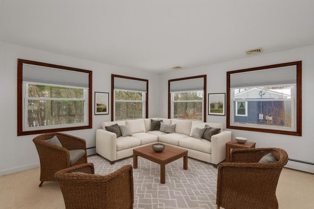 5 Maple Avenue, Atkinson, NH 03811