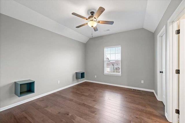 19004 Skyview Lane, Spring Hill, KS 66083