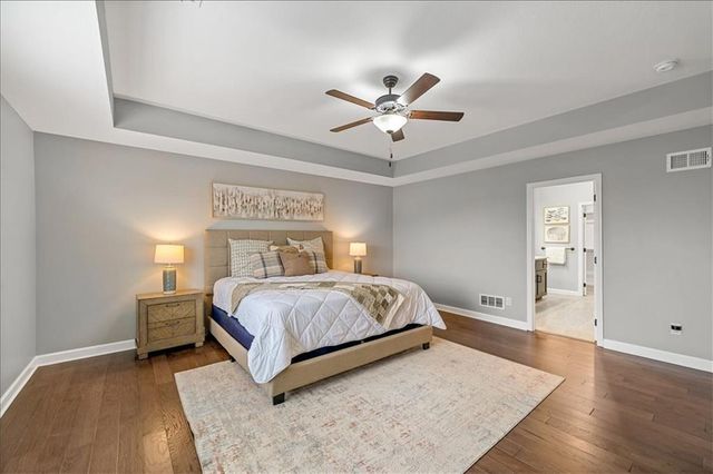 19004 Skyview Lane, Spring Hill, KS 66083