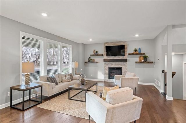 19004 Skyview Lane, Spring Hill, KS 66083