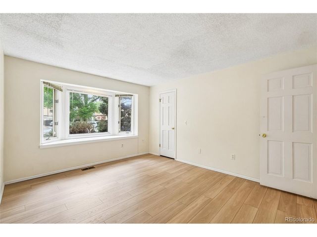 400 Emery St 103, Longmont, CO 80501