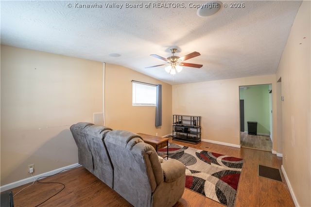 813 7th Street, Charleston, WV 25302