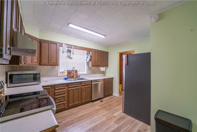 813 7th Street, Charleston, WV 25302