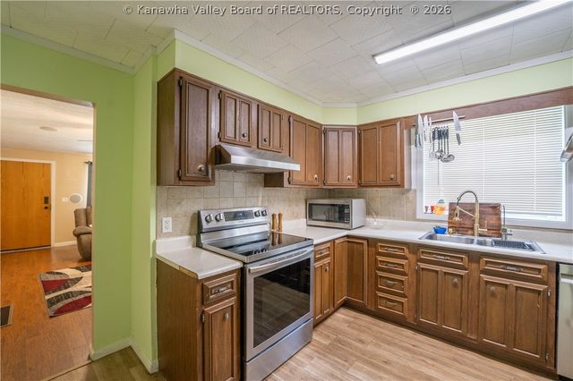 813 7th Street, Charleston, WV 25302