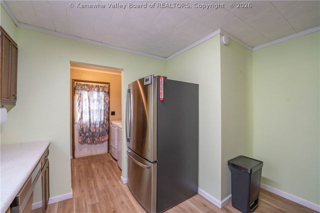 813 7th Street, Charleston, WV 25302