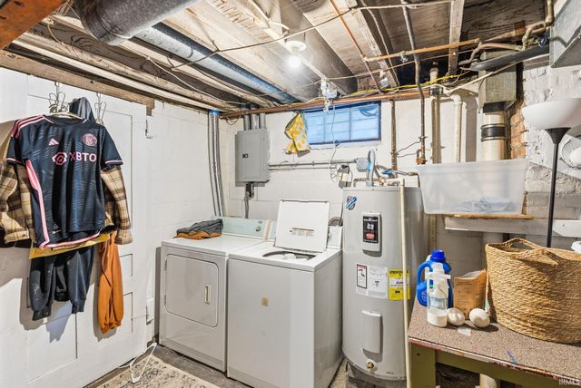 2018 Bayer Avenue, Fort Wayne, IN 46805