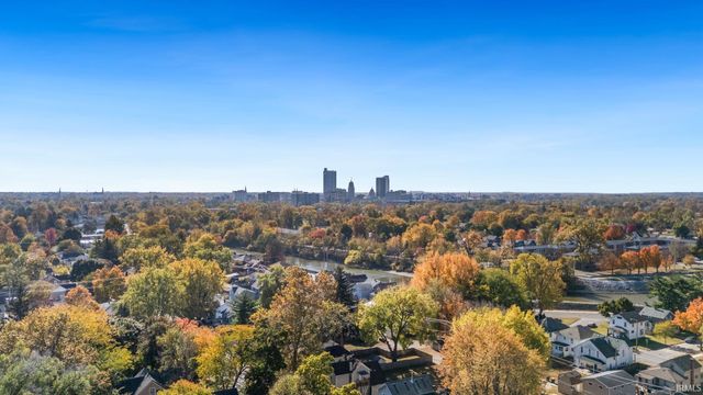 2018 Bayer Avenue, Fort Wayne, IN 46805