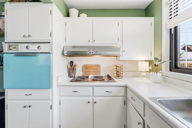 2018 Bayer Avenue, Fort Wayne, IN 46805