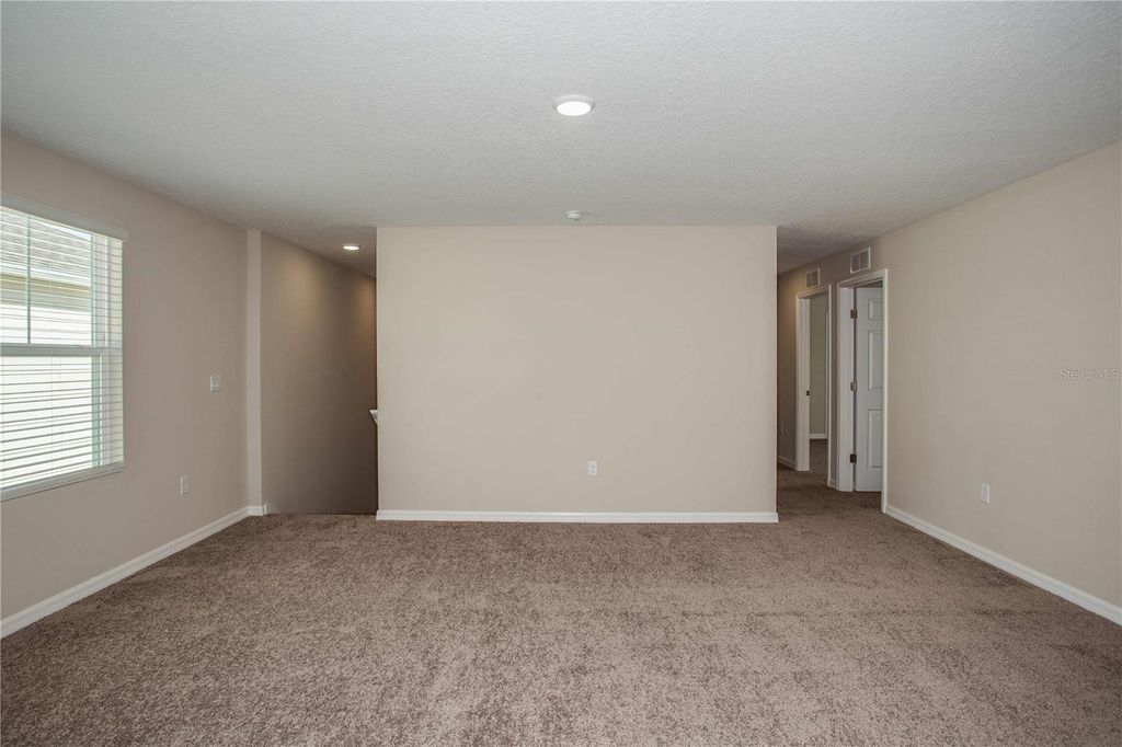 Image 24 of property listing at 2167 LAWSON WAY, Zephyrhills, FL 33541