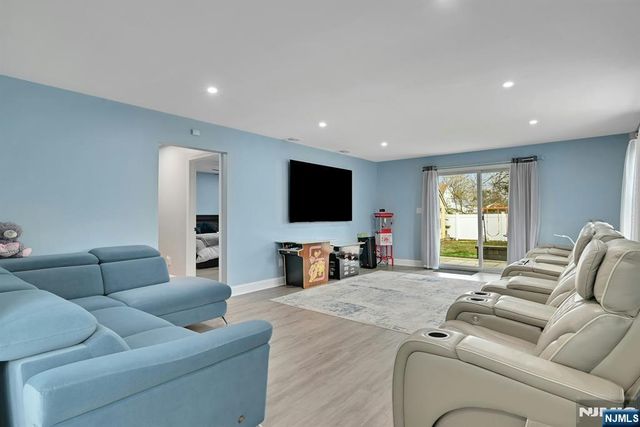 67 Central Avenue, Dumont, NJ 07628