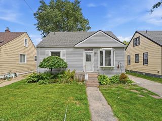 23800 Couzens Avenue, Hazel Park, MI 48030
