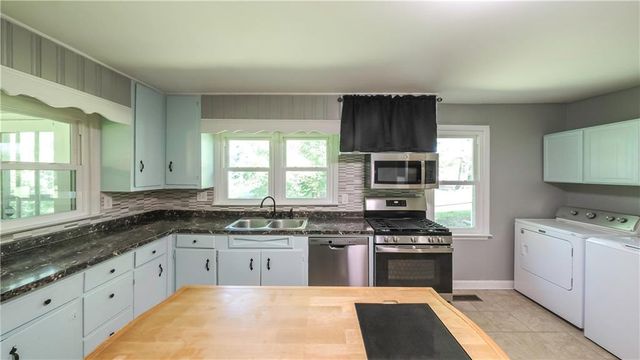 2986 Hilltop Dr, Buchanan, GA 30113