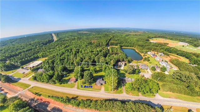 2986 Hilltop Dr, Buchanan, GA 30113