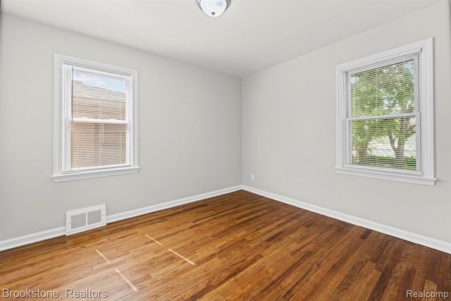 18099 Rosetta Avenue, Eastpointe, MI 48021