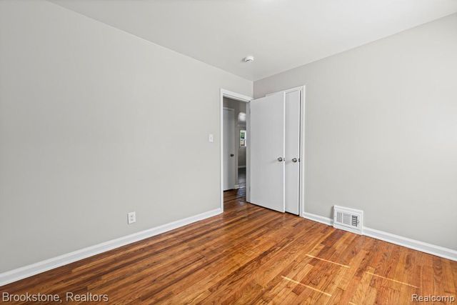 18099 Rosetta Avenue, Eastpointe, MI 48021