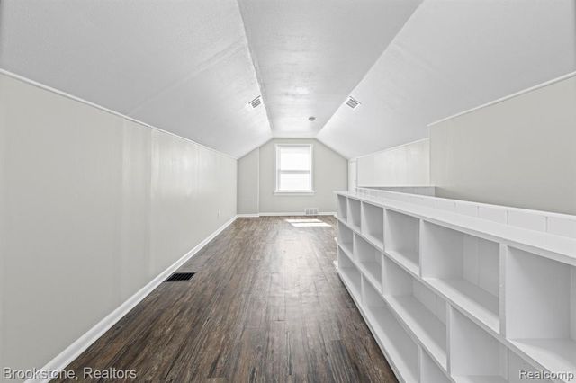 18099 Rosetta Avenue, Eastpointe, MI 48021