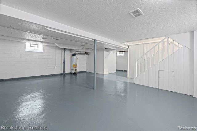 18099 Rosetta Avenue, Eastpointe, MI 48021