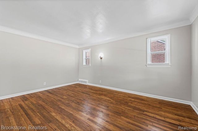 18099 Rosetta Avenue, Eastpointe, MI 48021