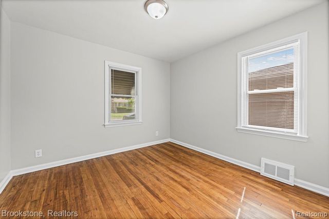 18099 Rosetta Avenue, Eastpointe, MI 48021