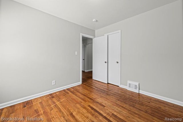18099 Rosetta Avenue, Eastpointe, MI 48021