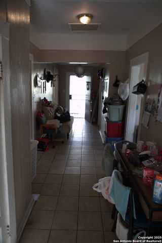 622 hackberry, San Antonio, TX 78203