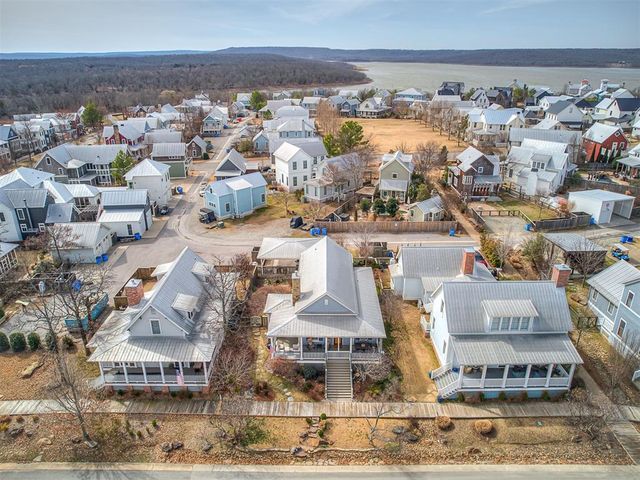 58 Boardwalk, Carlton Landing, OK 74432