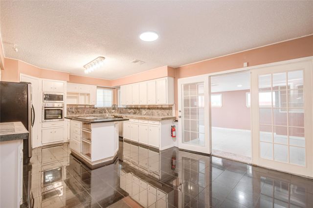 902 Ashford Parkway Parkway, Houston, TX 77077
