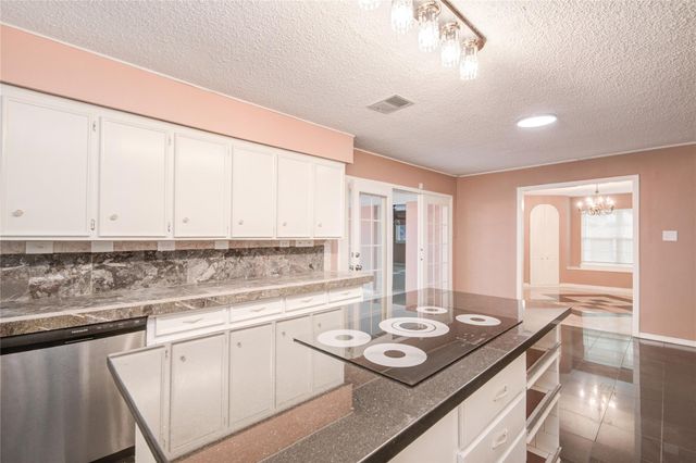 902 Ashford Parkway Parkway, Houston, TX 77077