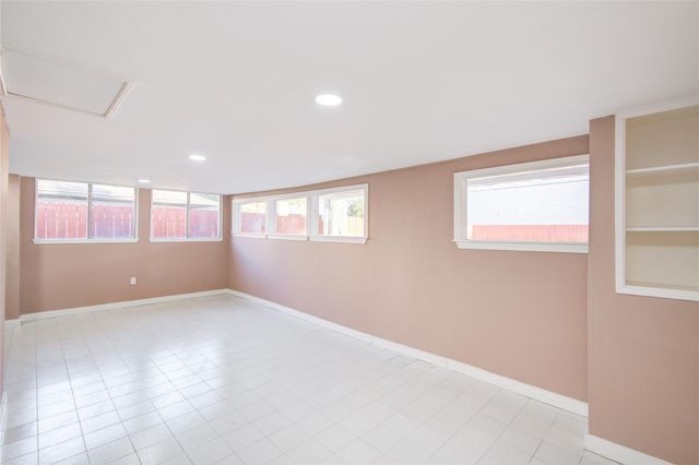 902 Ashford Parkway Parkway, Houston, TX 77077