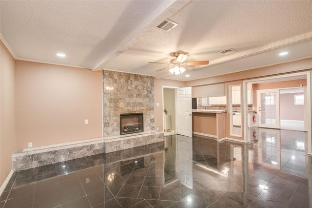 902 Ashford Parkway Parkway, Houston, TX 77077