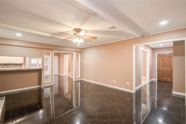 902 Ashford Parkway Parkway, Houston, TX 77077