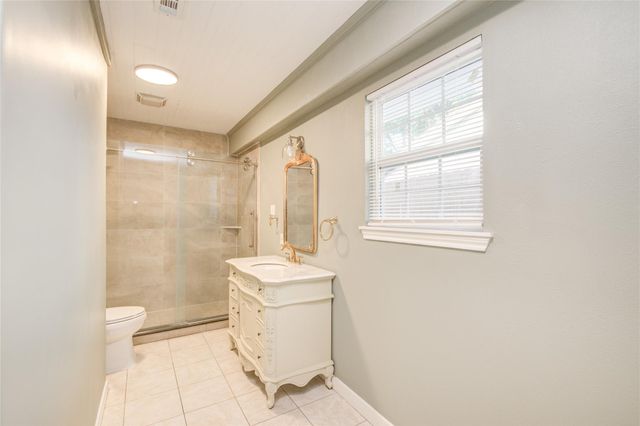 902 Ashford Parkway Parkway, Houston, TX 77077