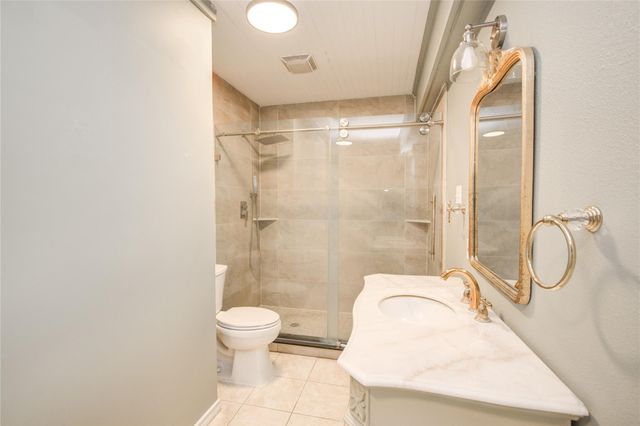 902 Ashford Parkway Parkway, Houston, TX 77077