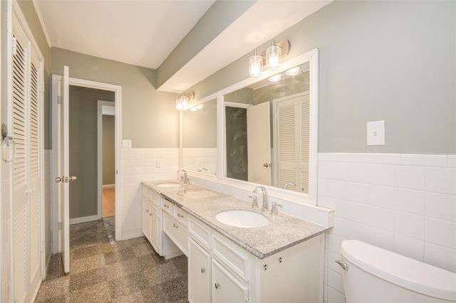 902 Ashford Parkway Parkway, Houston, TX 77077