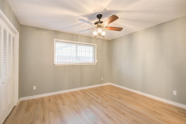 902 Ashford Parkway Parkway, Houston, TX 77077