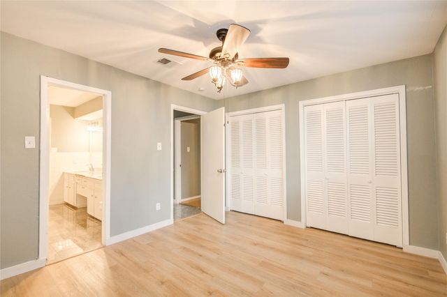 902 Ashford Parkway Parkway, Houston, TX 77077