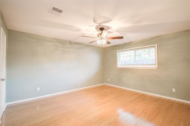 902 Ashford Parkway Parkway, Houston, TX 77077