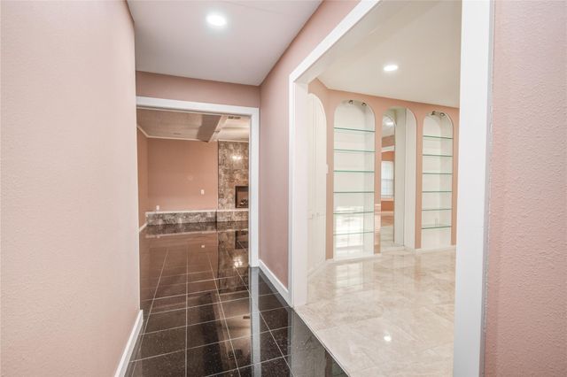 902 Ashford Parkway Parkway, Houston, TX 77077