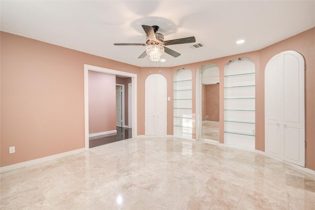 902 Ashford Parkway Parkway, Houston, TX 77077