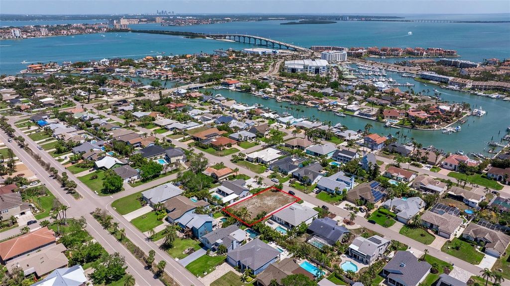 408 7TH AVENUE N, Tierra Verde, FL 33715