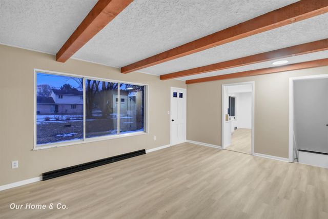 5568 Mary Court, Saginaw Twp, MI 48603