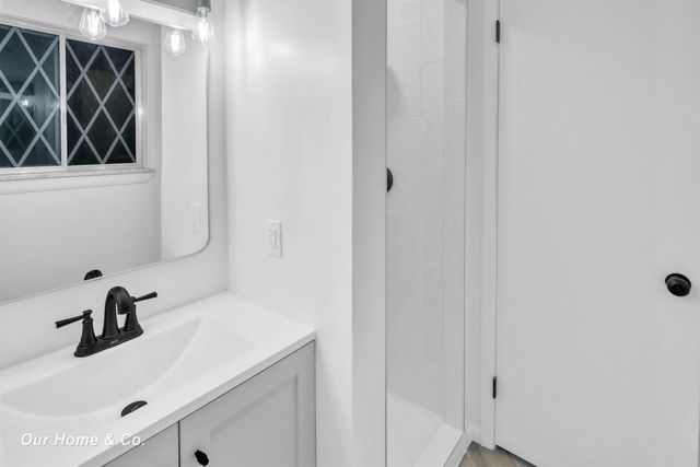 5568 Mary Court, Saginaw Twp, MI 48603