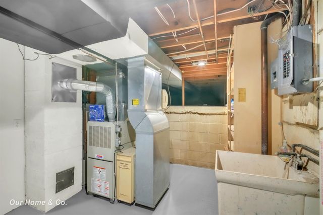 5568 Mary Court, Saginaw Twp, MI 48603